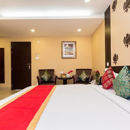 Central Courtyard Boutique Hotel Силигури Экстерьер фото