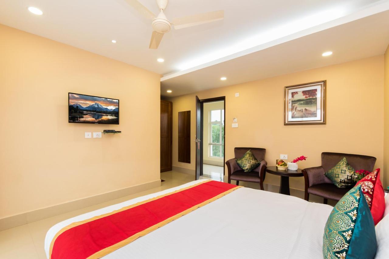 Central Courtyard Boutique Hotel Силигури Экстерьер фото