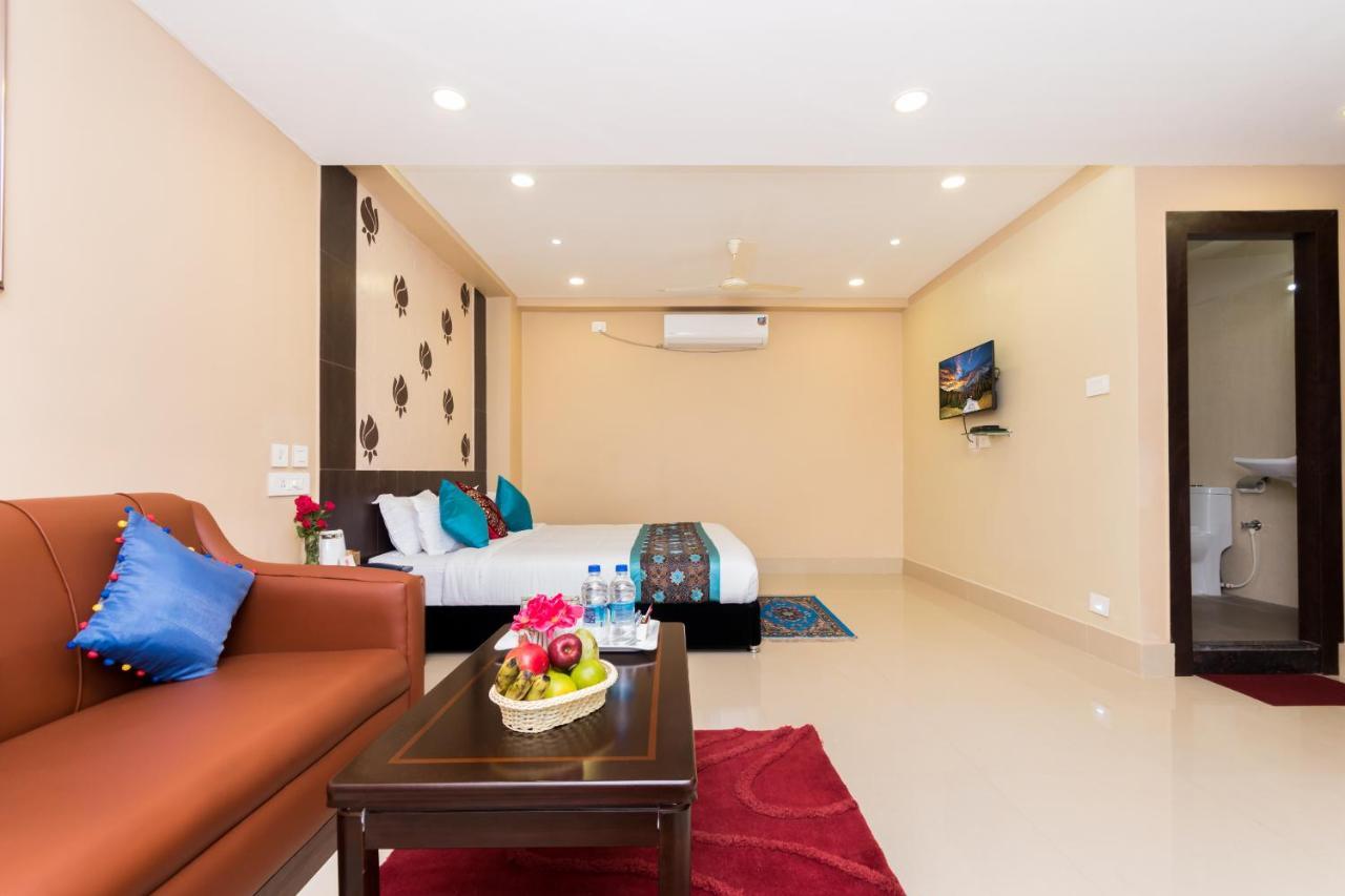 Central Courtyard Boutique Hotel Силигури Экстерьер фото