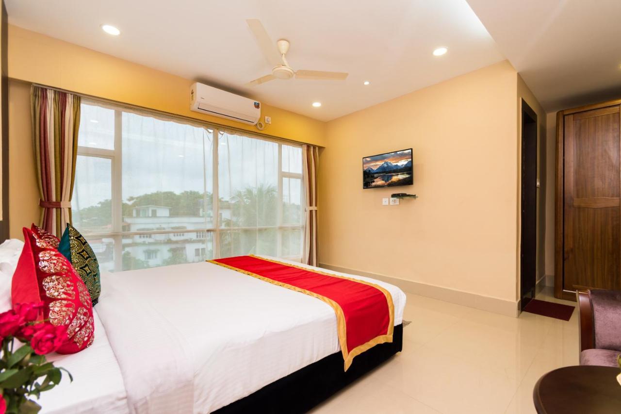 Central Courtyard Boutique Hotel Силигури Экстерьер фото