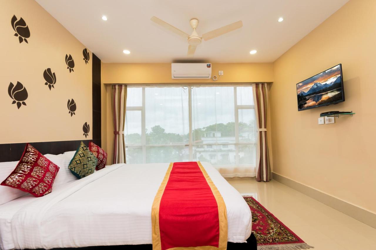 Central Courtyard Boutique Hotel Силигури Экстерьер фото