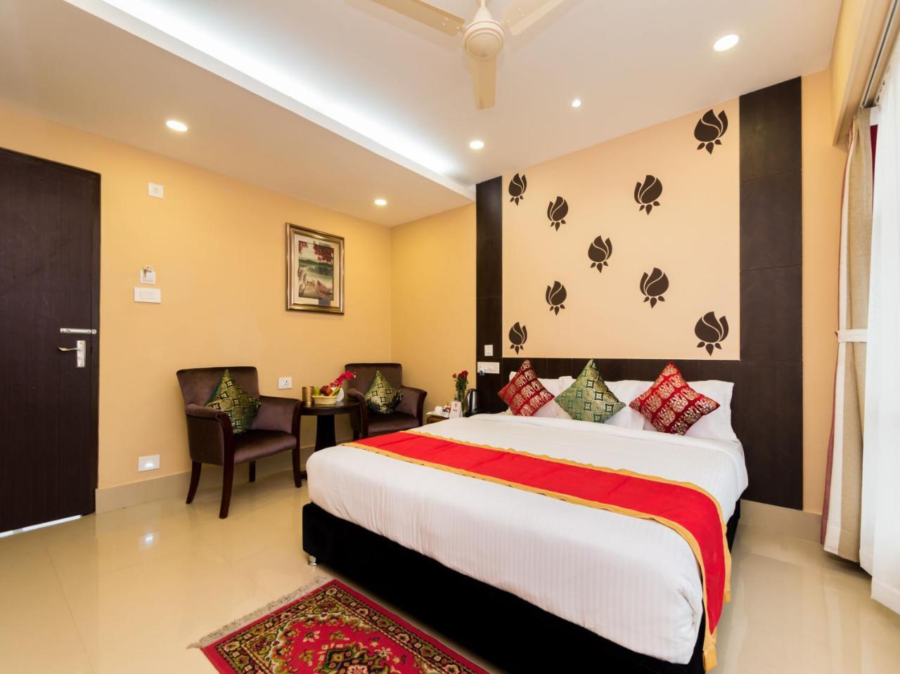 Central Courtyard Boutique Hotel Силигури Экстерьер фото