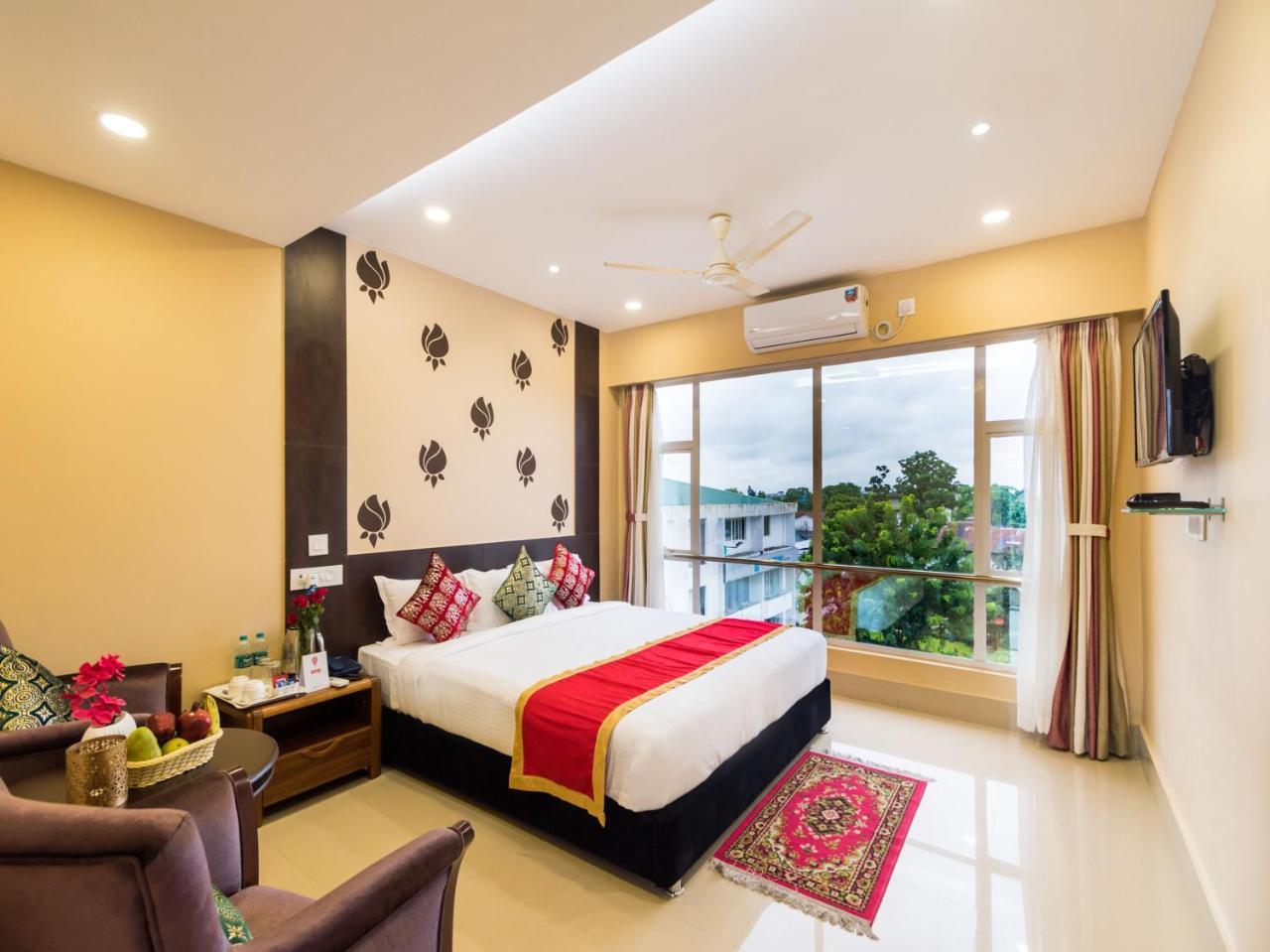 Central Courtyard Boutique Hotel Силигури Экстерьер фото