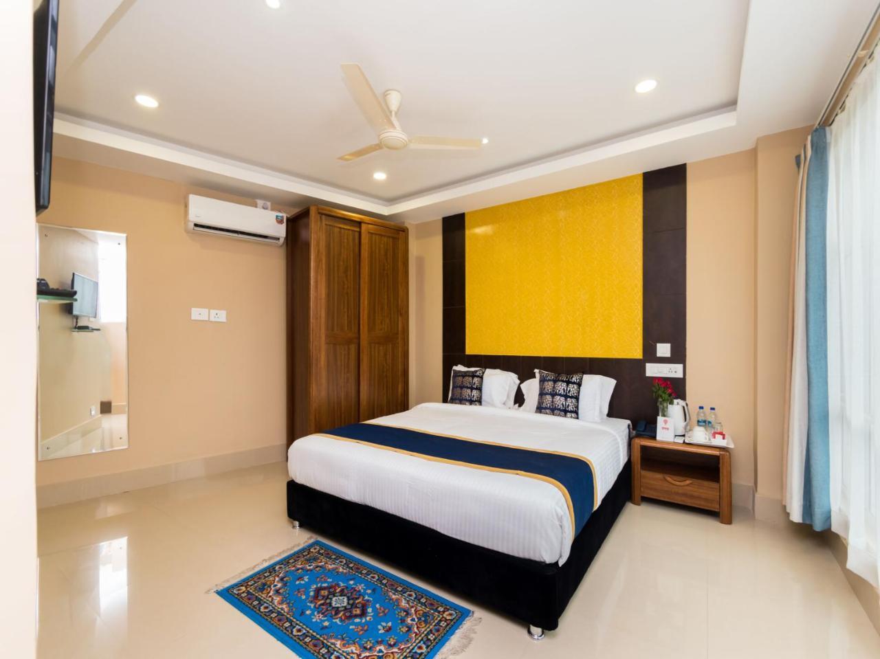 Central Courtyard Boutique Hotel Силигури Экстерьер фото